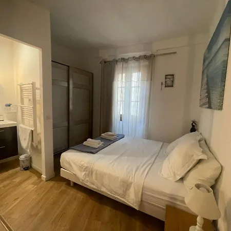 Apartament Coeur Vieux Joli Traversant
